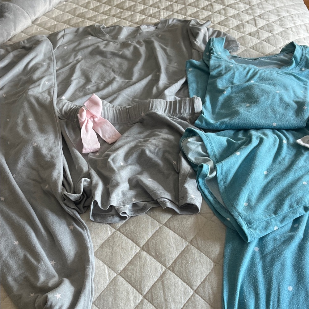 Bundle Two-Piece Pajama Sets in Light Gray & Aqua - Picture 2 of 3
